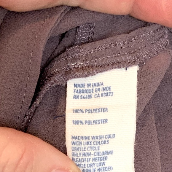 American Eagle Outfitters Muted Purple, Tiered Front, Semi Sheer Blouse -Size M - Picture 5 of 5